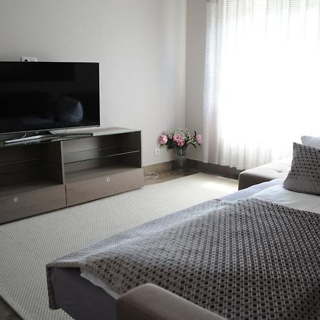 Ferienzimmer Ellisee, Kontaktloser Check-In Фридрихсхафен Экстерьер фото