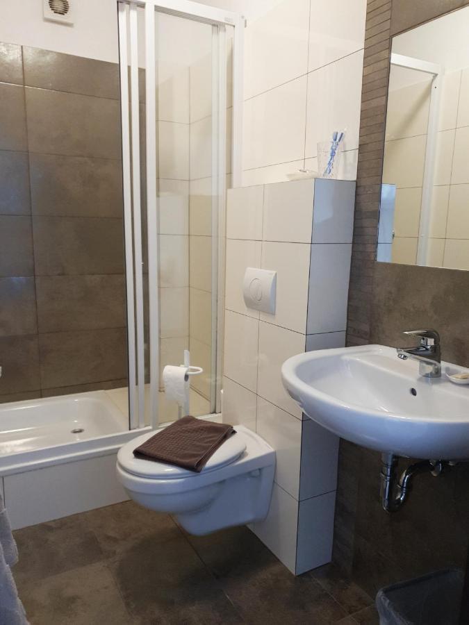 Ferienzimmer Ellisee, Kontaktloser Check-In Фридрихсхафен Экстерьер фото